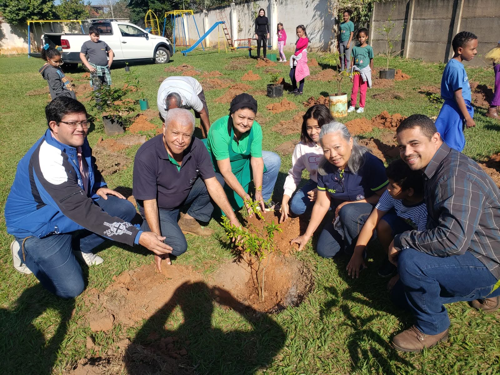 ONG SOS Rio Dourado participa de ação educativa em celebração ao Dia Mundial Do Meio Ambiente